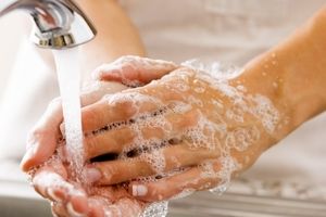 روز جهانی شستن دست‌ها؛ چه زمان و چگونه بشوئیم؟ / فیلم