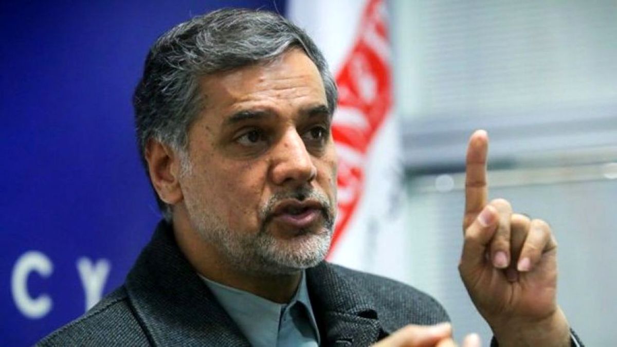 جلیلی نزدیکترین فرد به کرسی ریاستجمهوری است/ احمدینژاد ردصلاحیت میشود