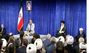 سفره افطاری مقام معظم رهبری با مسئولان نظام+عکس