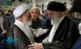 گفتگوی صمیمانه ی رهبر انقلاب و ناطق نوری در حاشیه ی دیدار مسئولان کشور با آیت الله خامنه ای