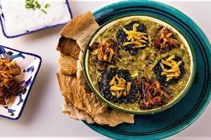 طرز تهیه آش اوماج تبریزی، مناسب برای سرماخوردگی و آنفوآلانزا