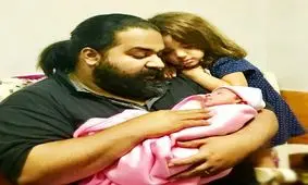 رضا صادقی و «ویانا» دختر تازه متولد شده‌اش