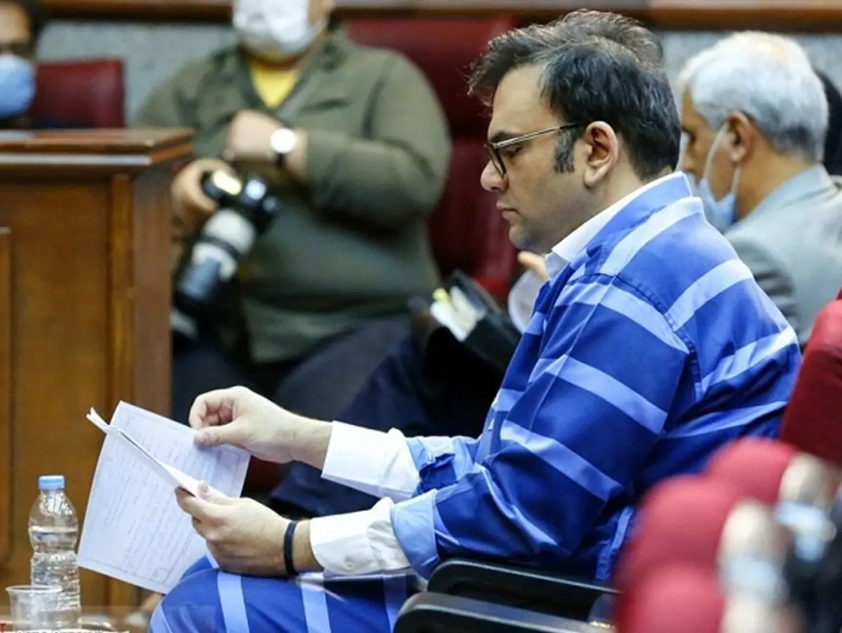 قاضی خطاب به متهم امامی: وکیل شما در صحن و بیرون دادگاه از چارچوب خارج شده است