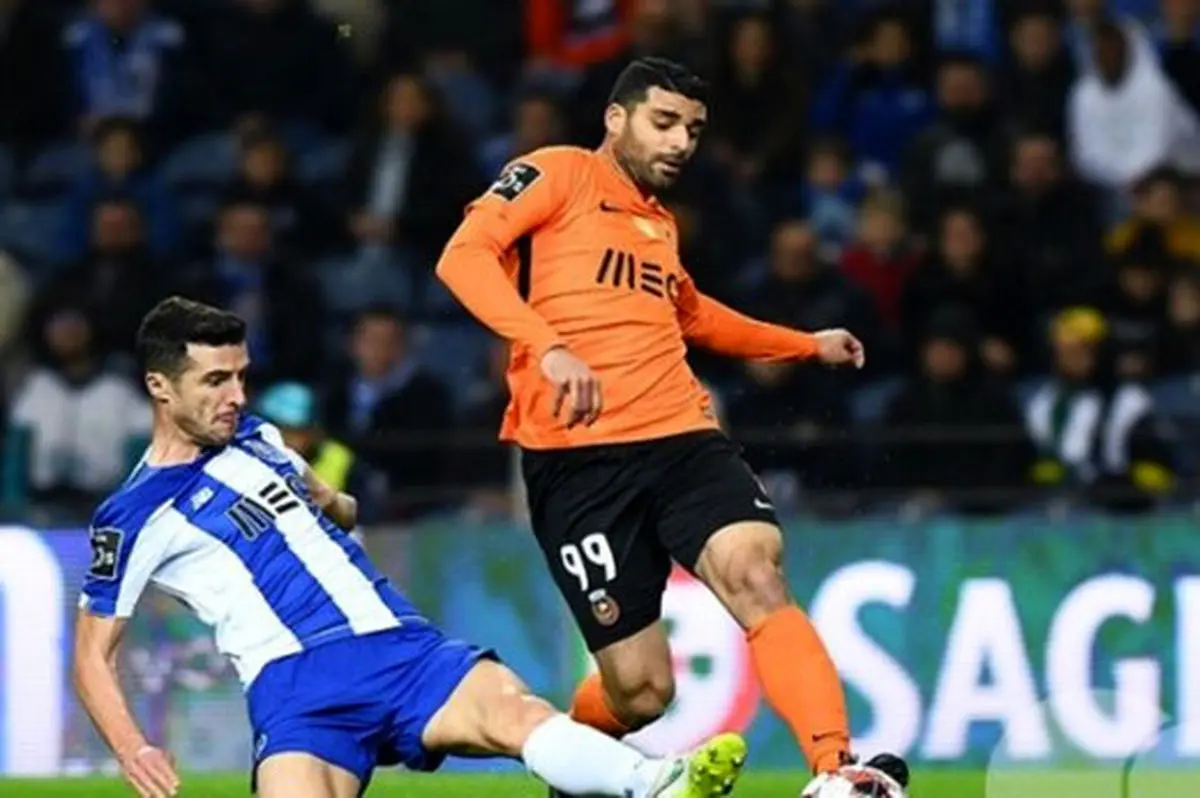 هواداران پورتو در انتظار بازی کردن طارمی اسکلت شدند!/عکس