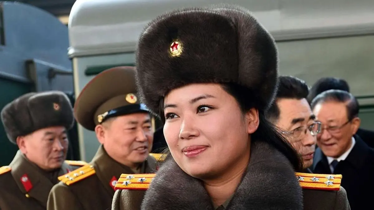 رهبر کره شمالی معشوقه قدیمی و خواننده خود را جایگزین خواهر و همسرش کرده است