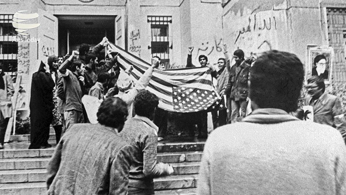 رهبر انقلاب و آیت الله هاشمی رفسنجانی در روز تصرف سفارت آمریکا کجا بودند؟