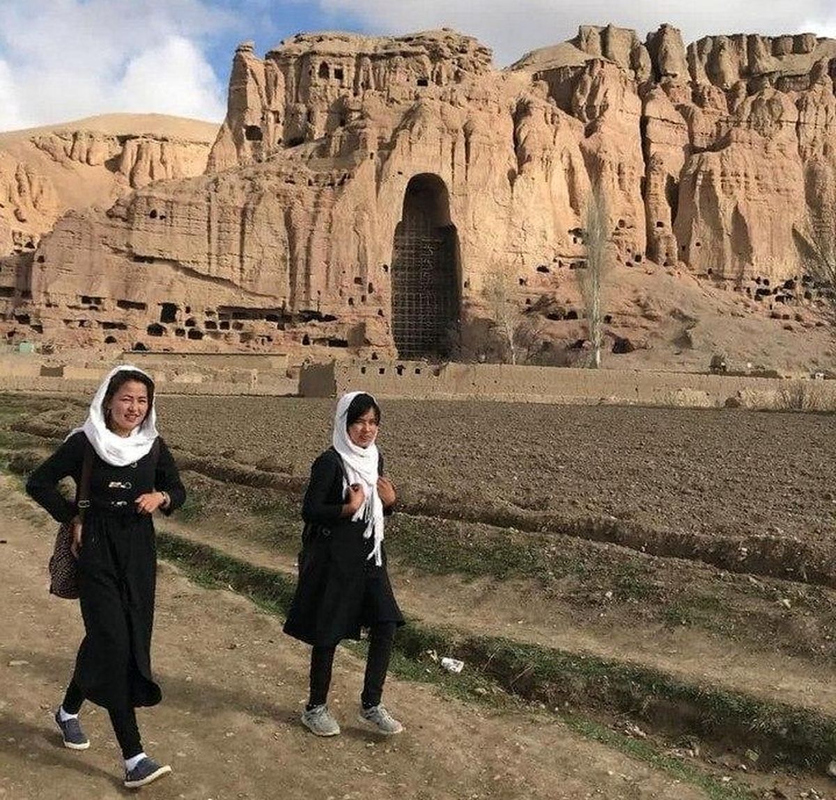 جان پدر کجاستی؟/ مرثیهای بر حادثه تروریستی دانشگاه کابل