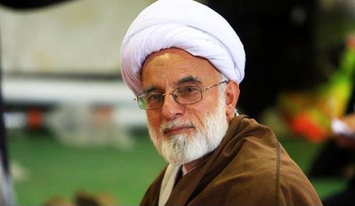 آیتالله دری نجفآبادی: برای حل مشکلات کشور نباید منتظر کشورهای شرقی و غربی بود