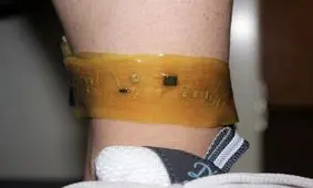 نظارت بر ضربان قلب و دمای بدن با یک پوست الکترونیکی هوشمند