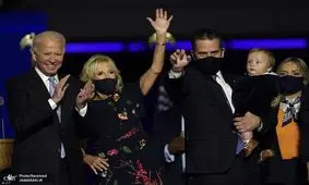 پسر جنجالی بایدن بالاخره روی صحنه آمد/ عکس