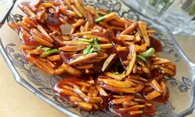 طرز تهیه سوهان عسلی/ در خانه دست به کار شوید