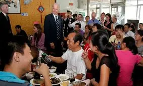 دعوت رستوران‌دار چینی از بایدن به صرف جگر خوک: طعم‌های خوشمزه در انتظارت است 