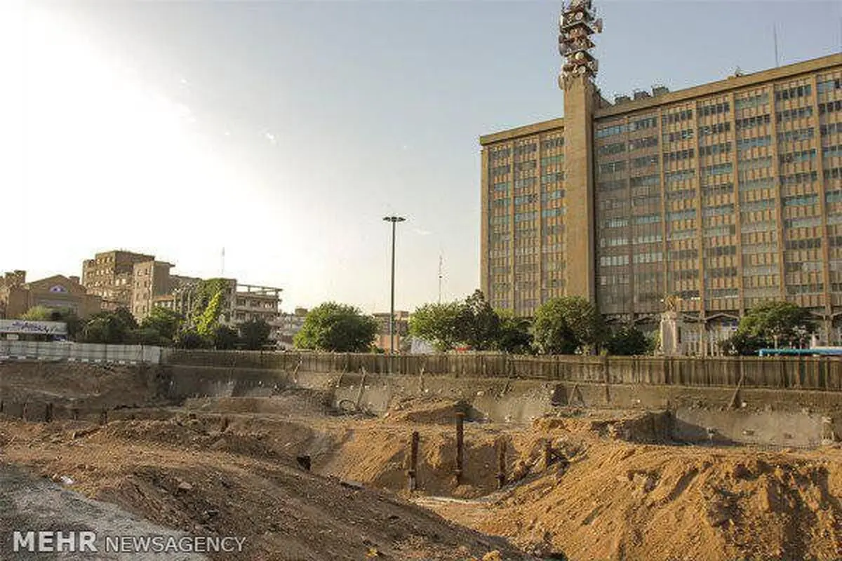 وضعیت نامشخص ساماندهی میدان توپخانه/ گود بلدیه بی صاحب است