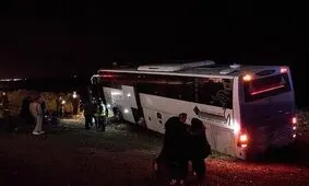 ١٧ مصدوم در پی تصادف سه اتوبوس و نیسان