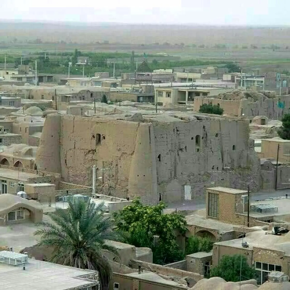 قلعه «سنگ بست» زواره با ۹۰۰ سال قدمت/ عکس