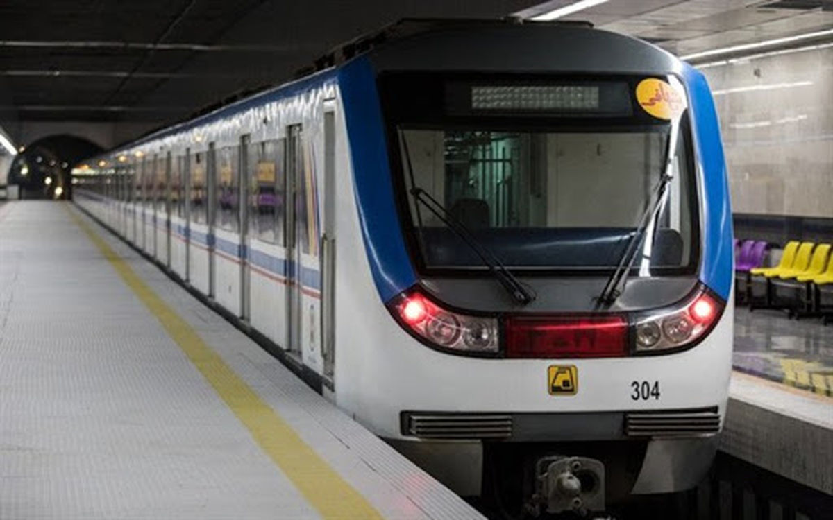 مترو تهران در اولین روز محدودیت های شدید کرونایی