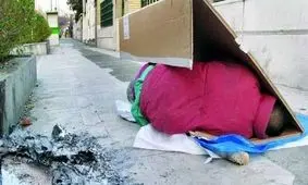 سرمای هوا بلای جان کارتن‌خوابها در مشهد