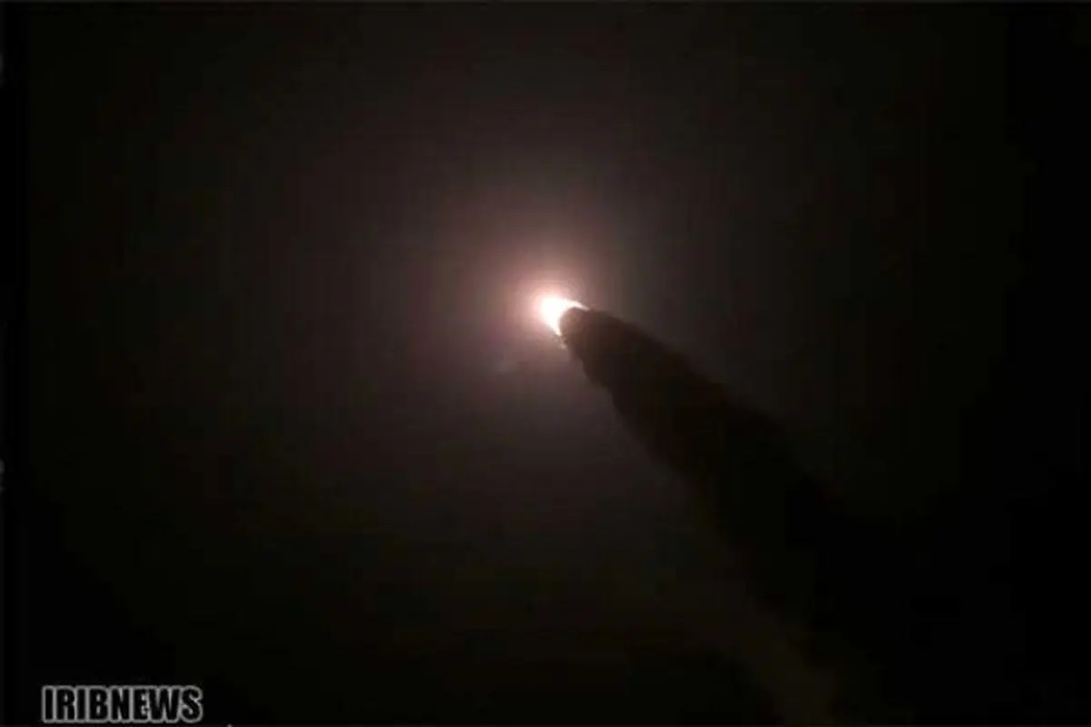 لحظه اصابت موشک‌های نقطه‌زن سپاه به اهداف از پیش تعیین شده