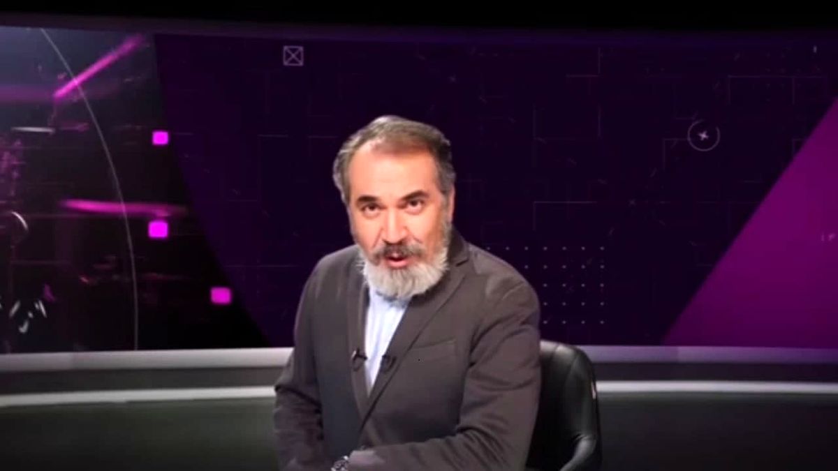 آنقدری که ما سیامک انصاری را میبینیم خانواده اش او را نمیبینند!