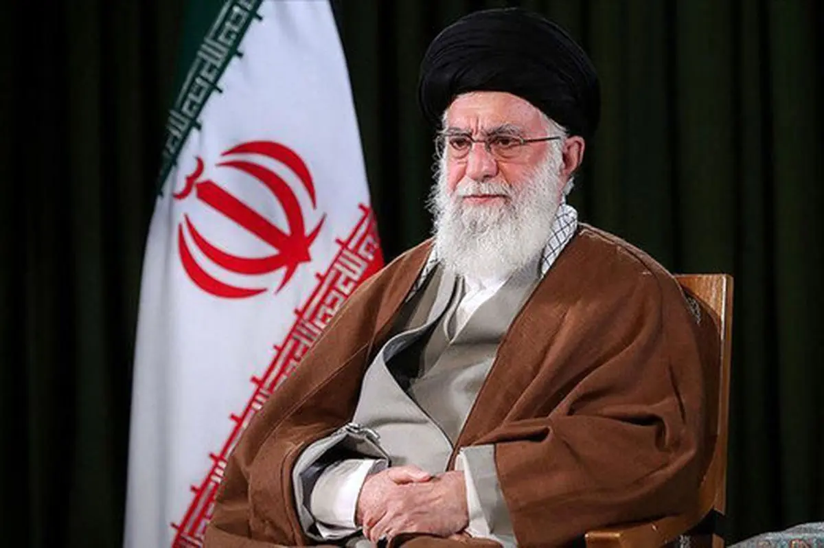 وقتی کتاب رهبر انقلاب سانسور شد/ عکس