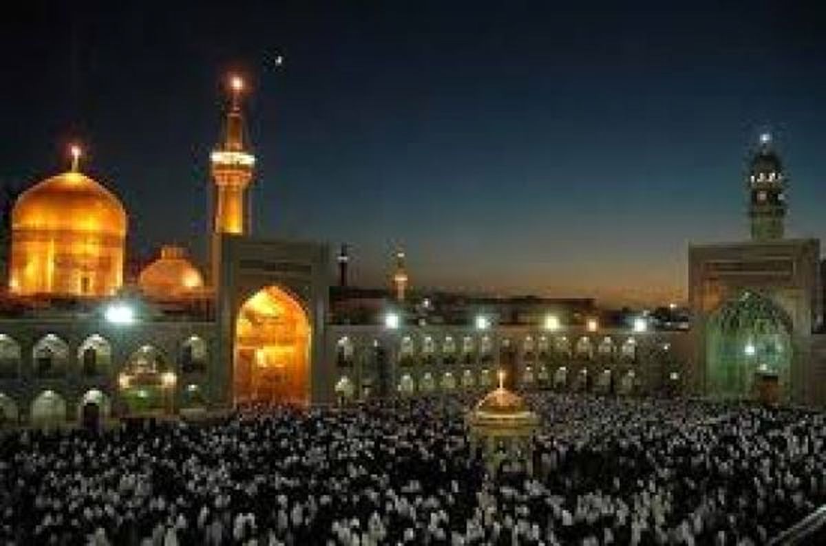 اعتکاف بیش از هزار دانشجو در حرم رضوی