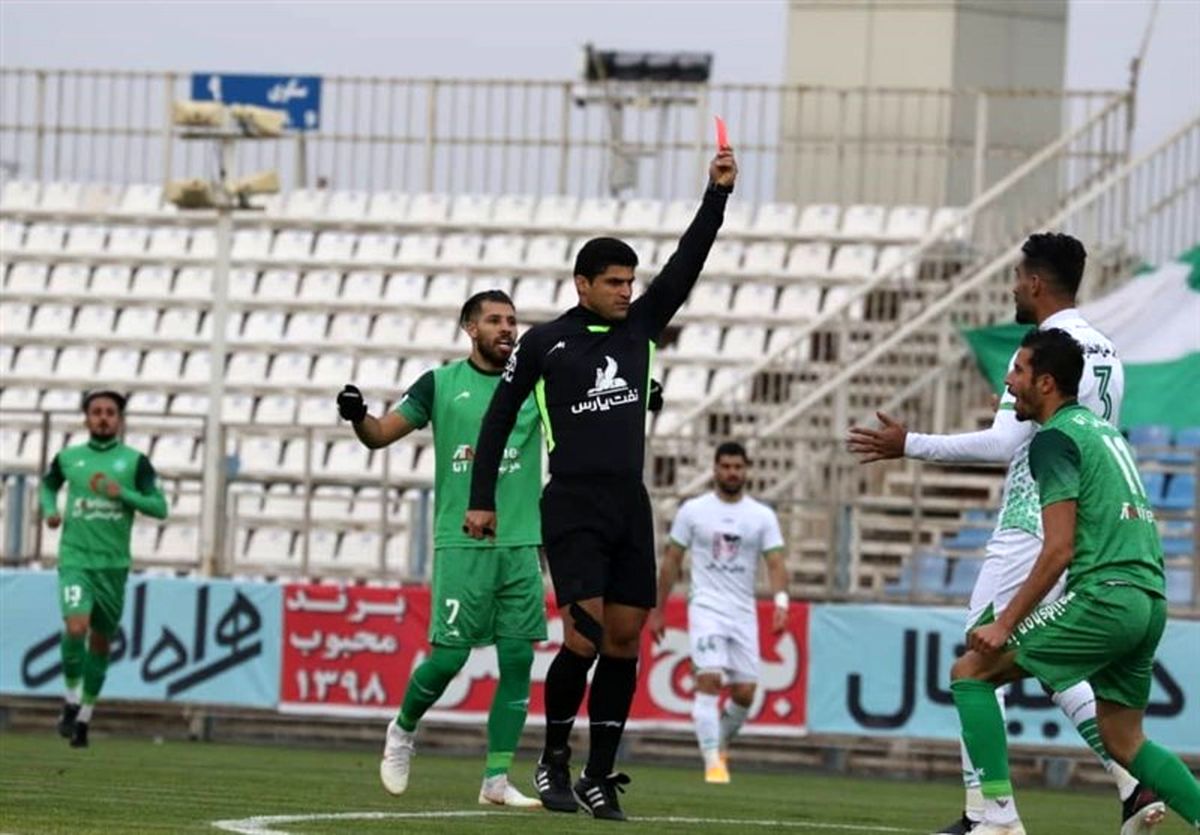 باشگاه ذوبآهن تهدید به کنارهگیری از لیگ برتر کرد