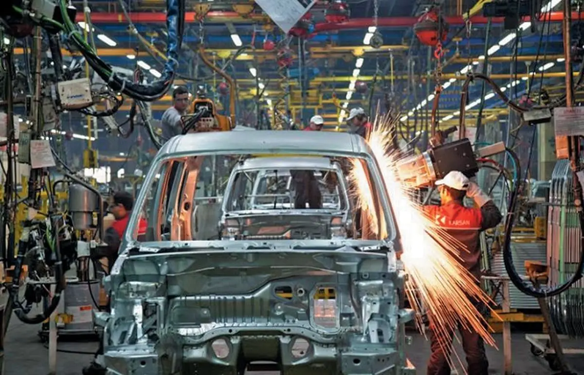 خودرو به دست کدام گروه ها ارزان می شود؟/ خلاصی خودرو از واردات قطعه