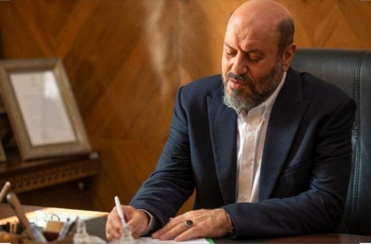 دهقان، اولین نامزد رسمی ۱۴۰۰ / طلسم ریاستجمهوری نظامیان در ایران میشکند؟
