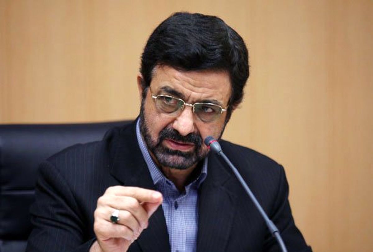 چینیها به دولت روحانی اعتماد کافی ندارند/ ایران با این همه ظرفیت چرا به جایگاه روسیه نرسد؟