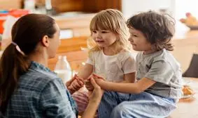 در ایام کرونا کودکان تان را منزوی نکنید،مشکل روانی پیدا می کنند