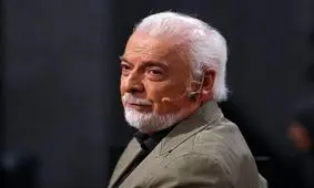 خاطره‌ای که چنگیز جلیلوند با ایفای نقش بهروز وثوقی در «دشنه» روی سن یک همایش ساخت