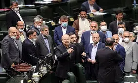  نمایندگان مجلس، حتی شأن خودشان را هم حفظ نمی‌کنند