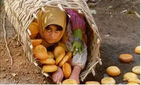 بیست‌وهشت عکسِ باکیفیت، از صحنه و پشت‌صحنه‌ی فیلم‌هایی که کامبوزیا پرتوی کارگردانی کرده است