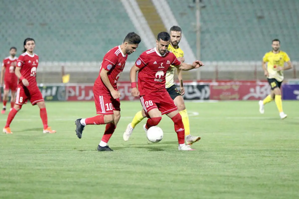 پیروزی یک نیمه‌ای سپاهان در خانه تراکتور