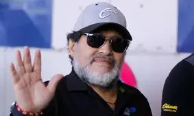 مارادونا به خاک سپرده شد/ عکس