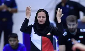 کرونا، ماسک را به زمین مسابقه دختران والیبال آورد