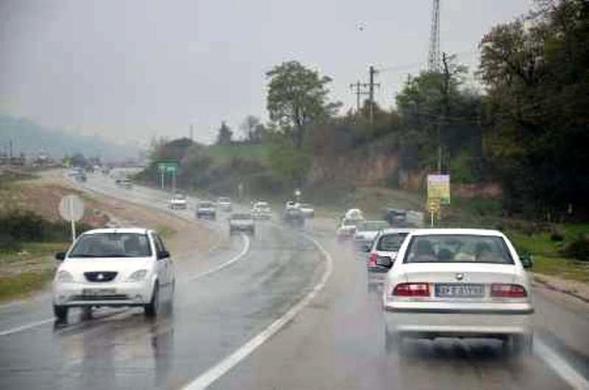 بیشتر جاده ‌های استان یزد لغزنده است