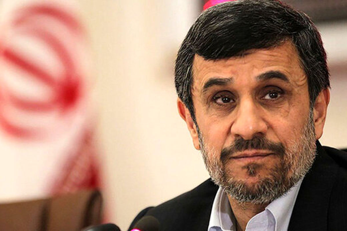 احمدی نژاد منتظر اقدام رمالها و جنیان بود