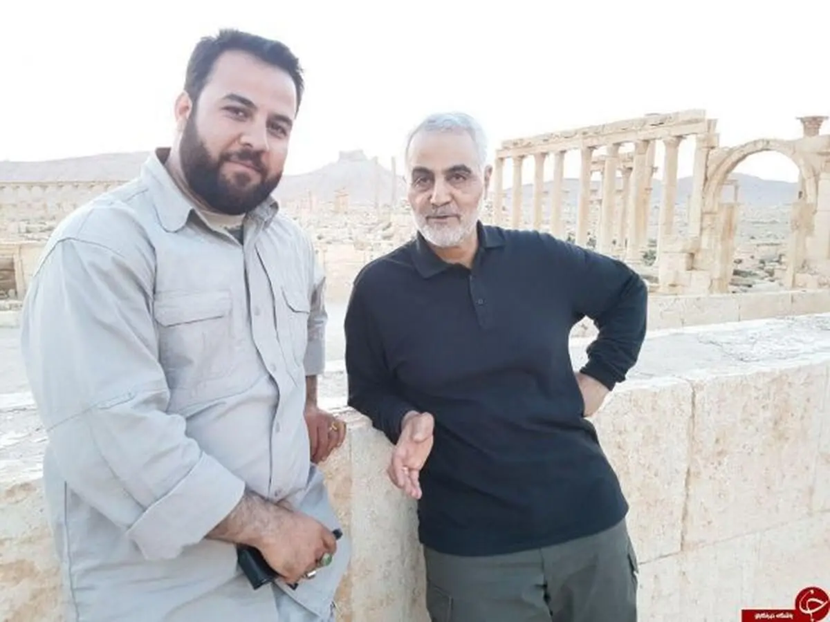 عکس/ سردار سلیمانی در قلعه تاریخی پالمیرا در سوریه