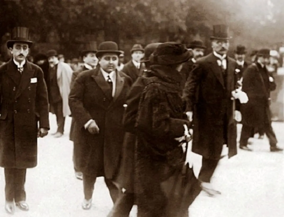 احمدشاه گفته دو ماه دیگر به ایران خواهم رفت