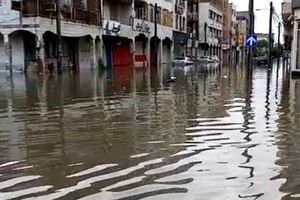 تعطیلی ادارات ۴ شهر خوزستان به علت آبگرفتگی