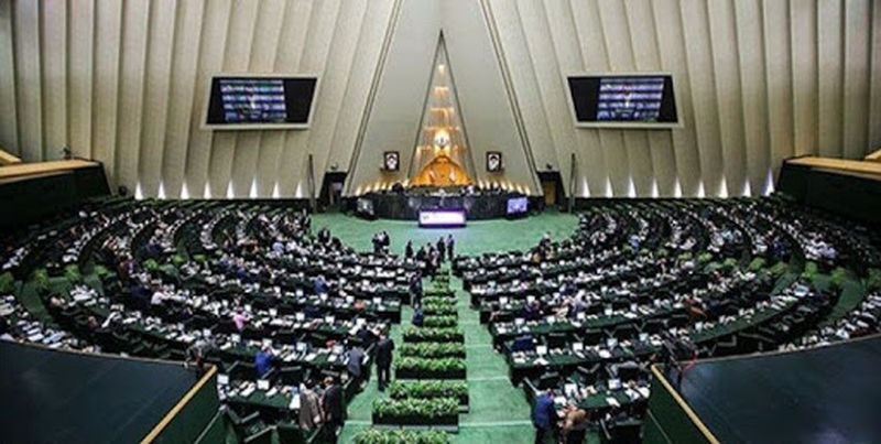یکشنبه سرنوشتساز مجلس