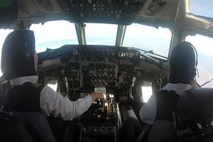 اولین پرواز خلبانان خانمِ هواپیمایی ماهان/ ویدئو