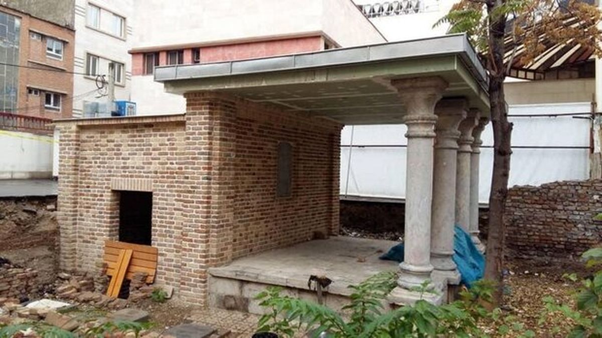 آرامگاه مشروطه پارکینگ نمیشود