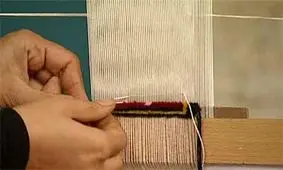 آموزش قالی‌بافی در قلعه رئیسی از سوی جهاددانشگاهی/ تصاویر