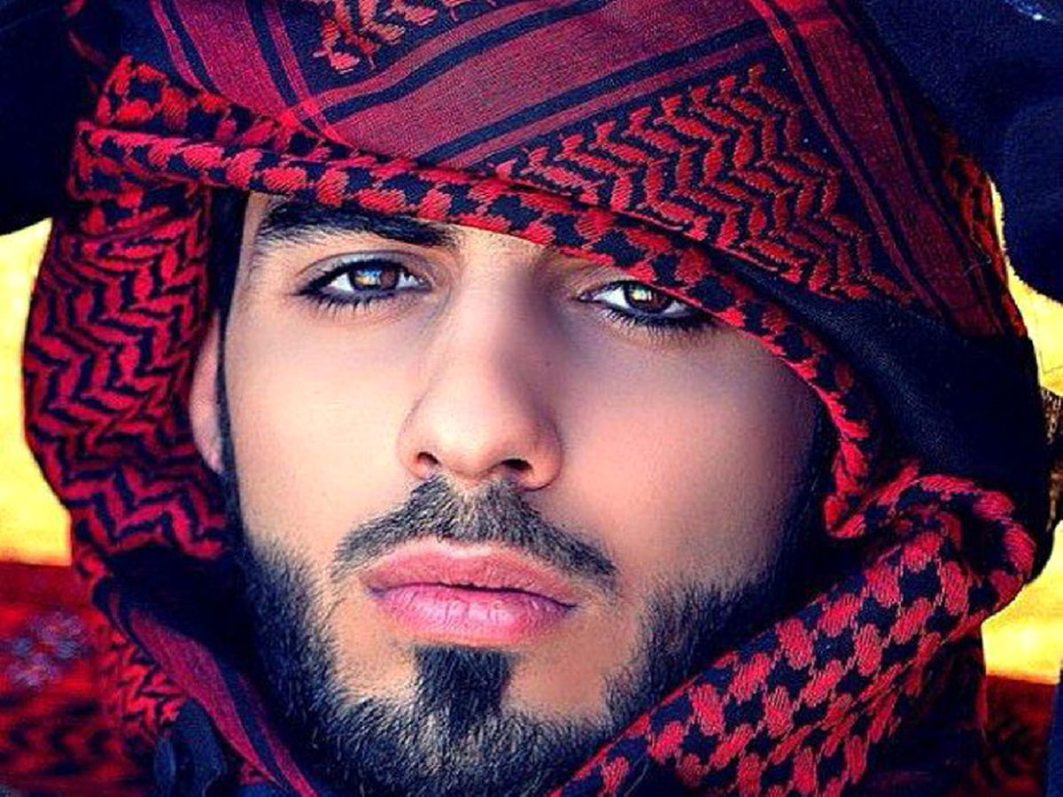 عمر برکان الغلا؛ داستان جوان عراقی که به خاطر جذابیت بیش از حد از عربستان اخراج شد