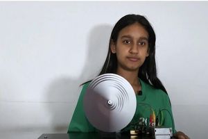 دختر دانش‌آموز ۱۲ ساله برنده جایزه 