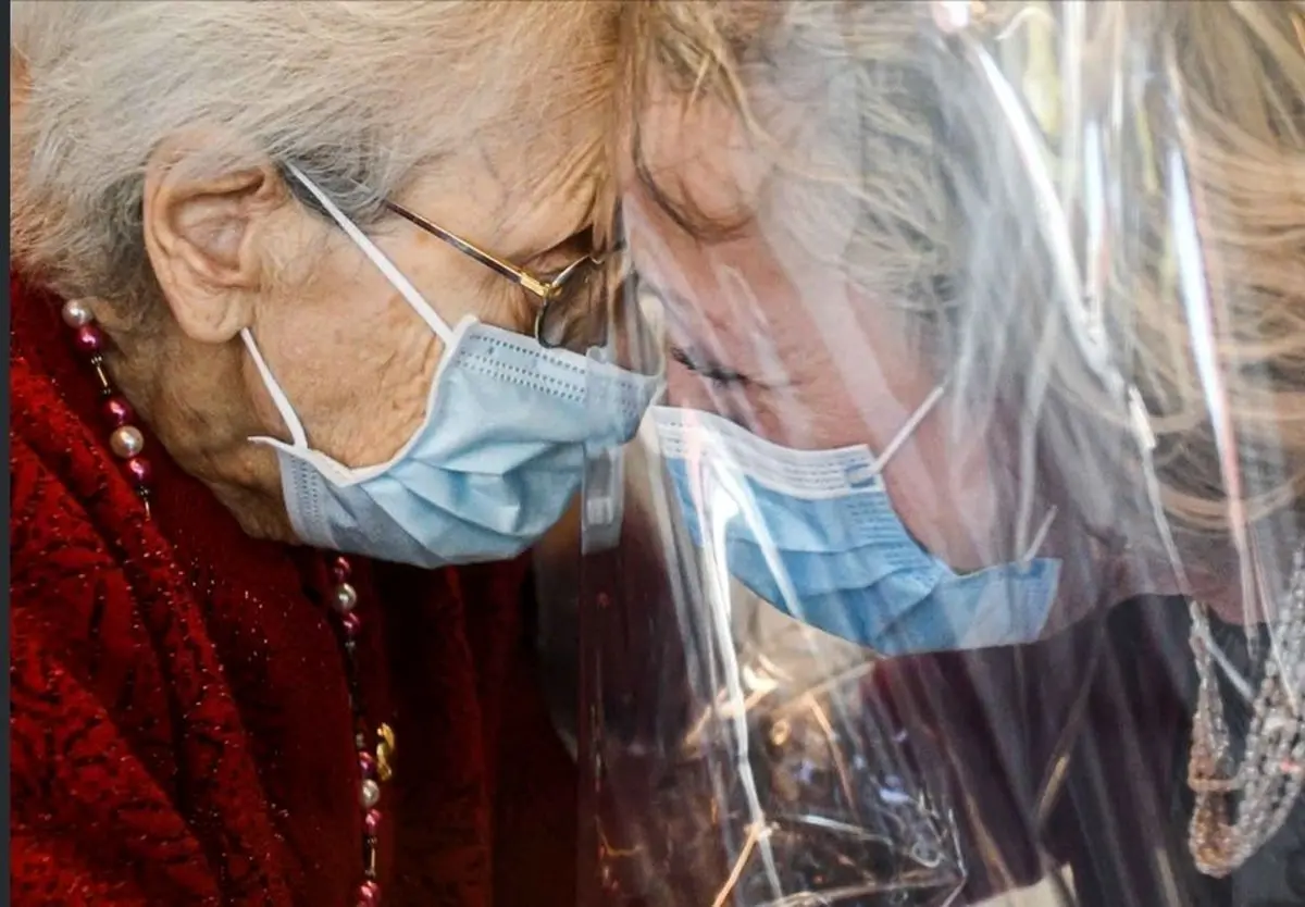 اتاق آغوش، شادی را به سالمندان هدیه داد