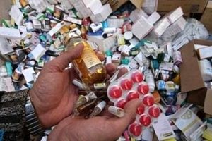 کشف ۵۰ میلیارد داروی احتکار شده در مهاباد