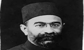 فردا شب احمد شاه [در سفارت ایران در فرانسه] مهمان است